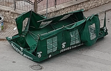 Konya'da Lodos Kabusu: Fırtına Şehri Teslim Aldı, Kar ve Yağmur Yolda!