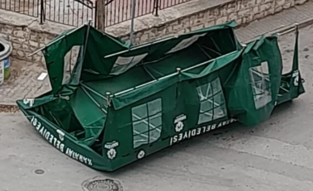 Konya'da Lodos Kabusu: Fırtına Şehri Teslim Aldı, Kar ve Yağmur Yolda!